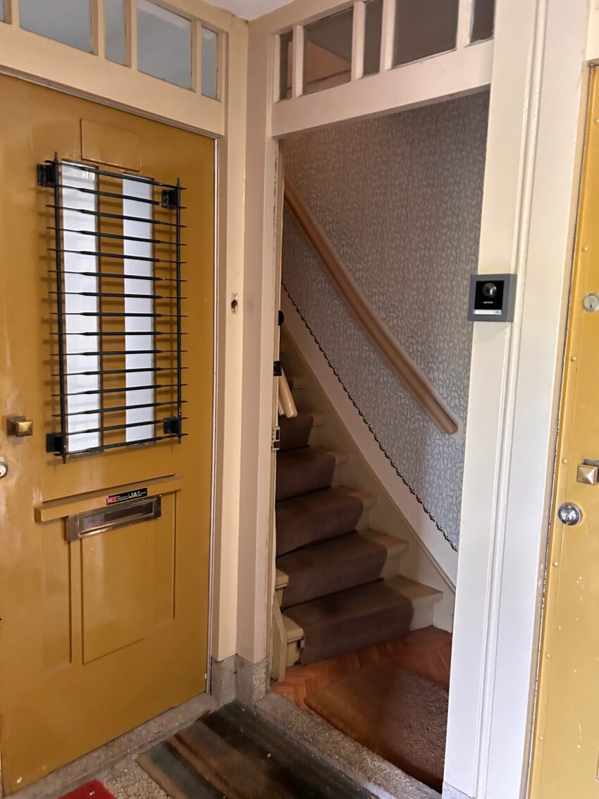 Anne Frank Home Merwedeplein I Dutch